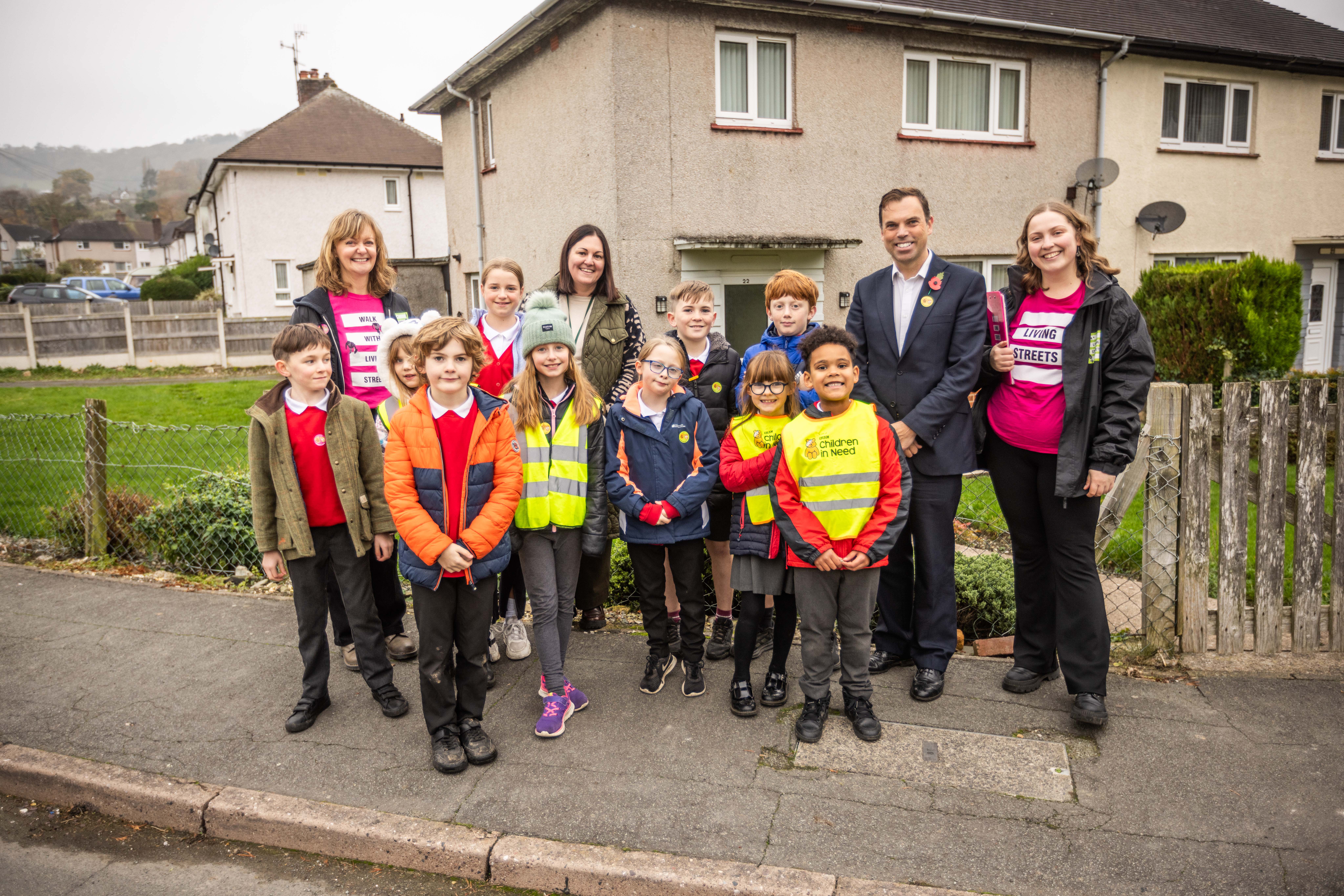Ken Skates MS visits a WOW school in Llangollen